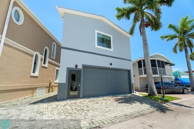 2 of 45 - 392 Nettles Blvd, Jensen Beach, FL