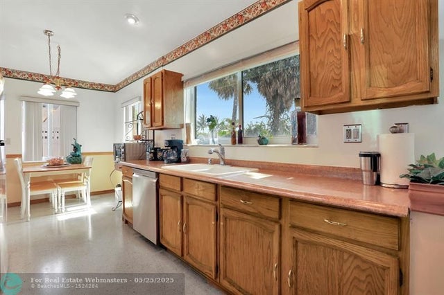4 of 48 - 420 Se 14th Ave, Pompano Beach, FL