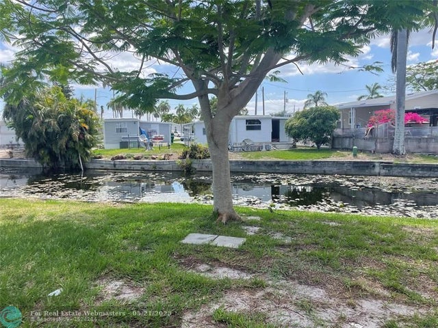 2 of 13 - 1711 Sw 84th Ave, Davie, FL