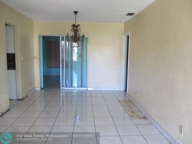 3 of 12 - 4595 Nw 43rd Ct, Lauderdale Lakes, FL
