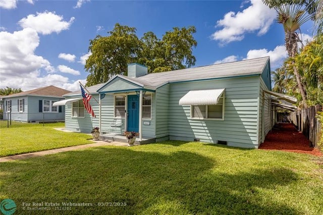 2 of 66 - 1617 Dewey, Hollywood, FL