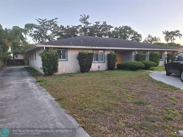 2 of 4 - N/A, Pompano Beach, FL