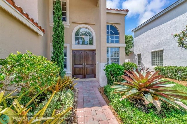 3 of 97 - 7599 Rockport Cir, Lake Worth, FL