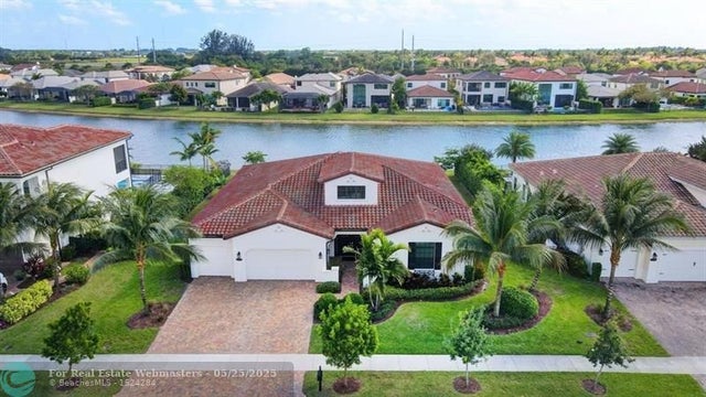 1 of 6 - 8212 Grand Prix Ln, Boynton Beach, FL
