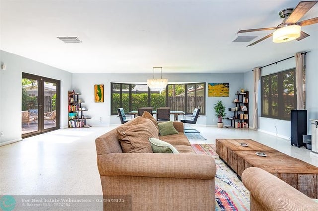 2 of 39 - 2113 Ne 62nd St, Fort Lauderdale, FL