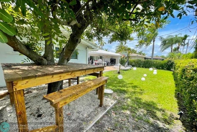 3 of 26 - 20515 Highland Lakes Blvd, Miami, FL