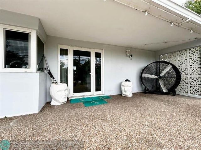 5 of 26 - 20515 Highland Lakes Blvd, Miami, FL