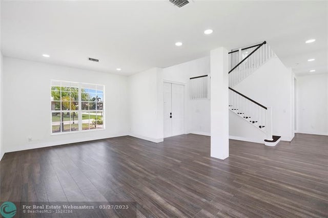 4 of 50 - 5280 Sapphire Ln Sw, Vero Beach, FL