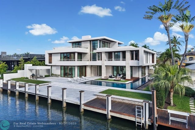 3 of 72 - 10 Pelican Dr, Fort Lauderdale, FL