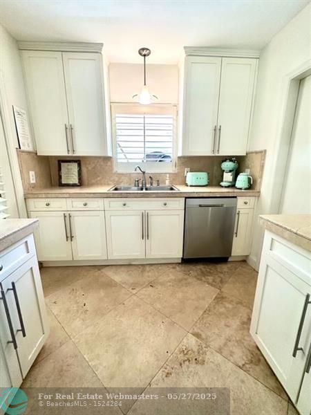 5 of 18 - 1136 Placetas Ave, Coral Gables, FL