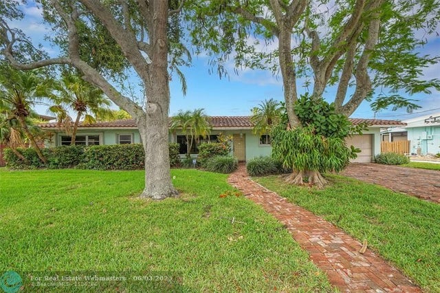 2 of 56 - 2732 Ne 16th St, Fort Lauderdale, FL