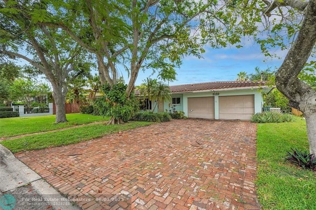 3 of 56 - 2732 Ne 16th St, Fort Lauderdale, FL