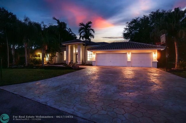 2 of 75 - 12590 Sw 34th Pl, Davie, FL
