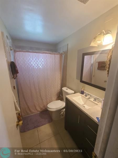 4 of 8 - 2910 E Golf Blvd, Pompano Beach, FL