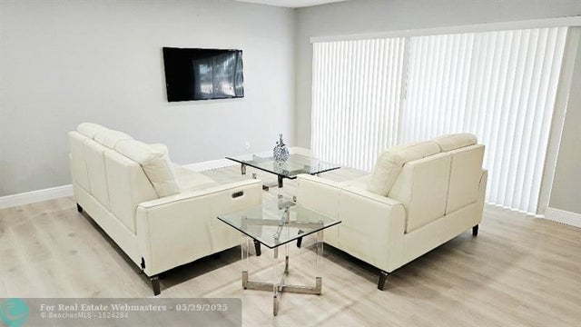 4 of 32 - 7384 Pine Park Dr S, Lake Worth, FL