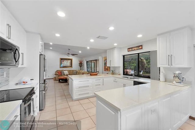 5 of 40 - 11217 Nw 10th Manor, Coral Springs, FL