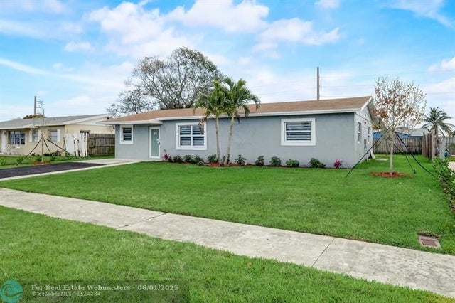 3 of 35 - 520 Sw 13th Pl, Deerfield Beach, FL