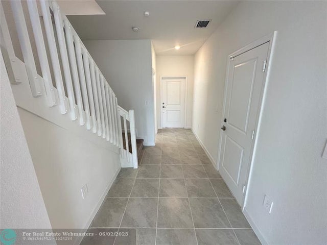 3 of 23 - 2437 Nw 131st Cir, Miami, FL