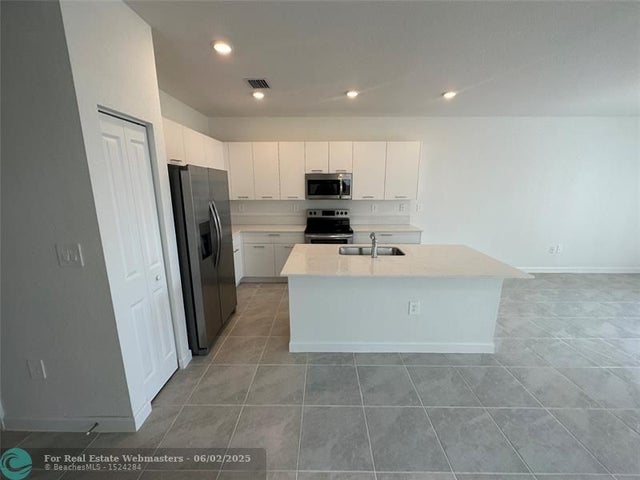 5 of 23 - 2437 Nw 131st Cir, Miami, FL