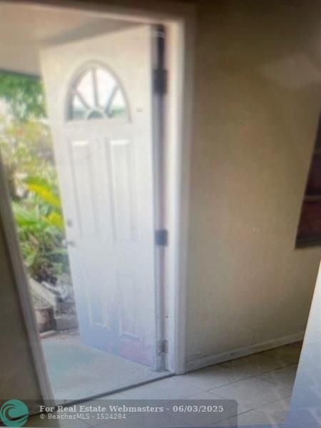 3 of 4 - 901 Nw 24th Ave, Fort Lauderdale, FL