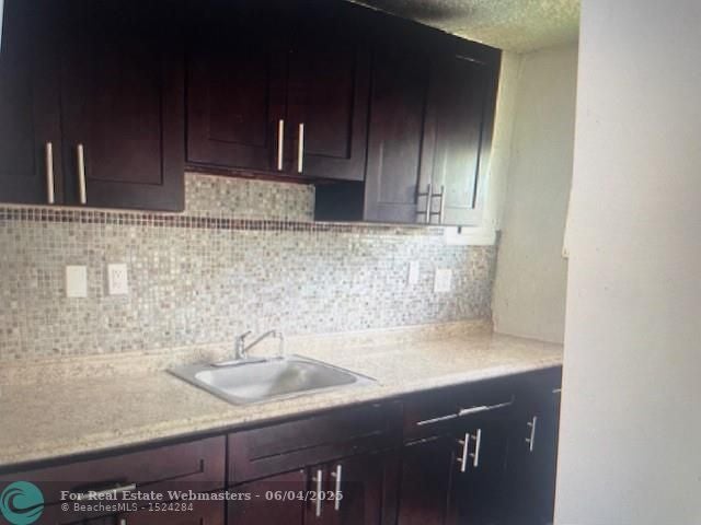 1 of 3 - 3031 Nw 4th St, Pompano Beach, FL