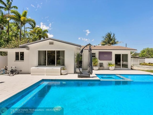 4 of 60 - 1736 Sw 30th St, Fort Lauderdale, FL