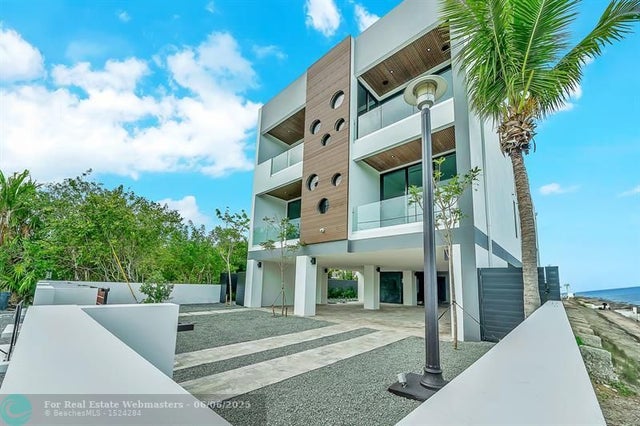2 of 100 - 16 Seaside Avenue, Key Largo, FL