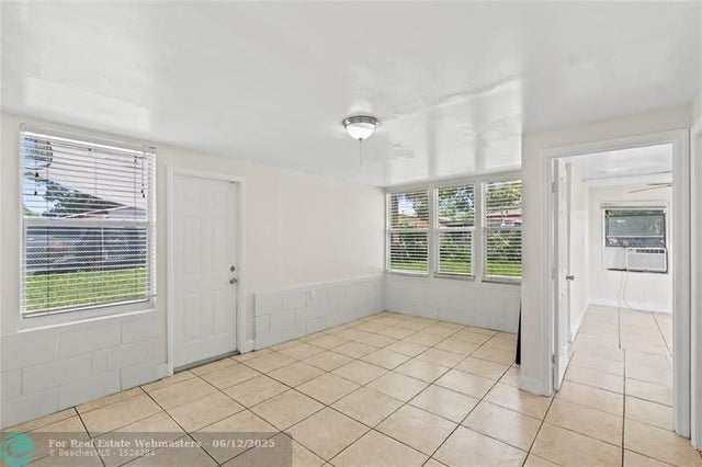4 of 29 - 1212 Nw 11th Ct, Fort Lauderdale, FL