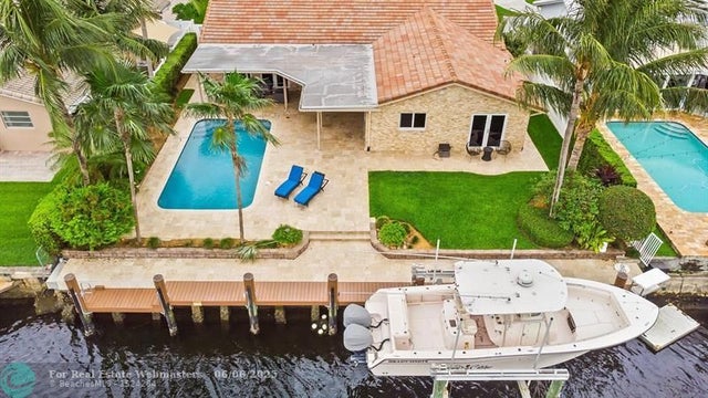 1 of 33 - 2651 Ne 4th St, Pompano Beach, FL