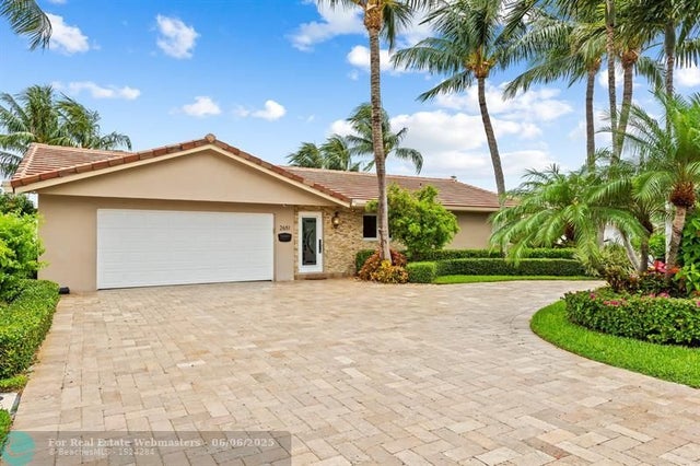 2 of 33 - 2651 Ne 4th St, Pompano Beach, FL