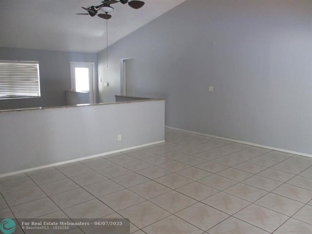 4 of 17 - 9066 Nw 47th Ct, Coral Springs, FL