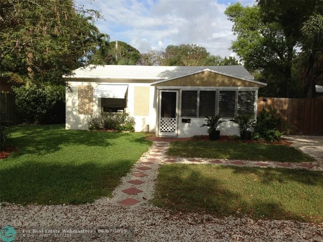 1 of 14 - 1131 Sw 8th Ter, Fort Lauderdale, FL
