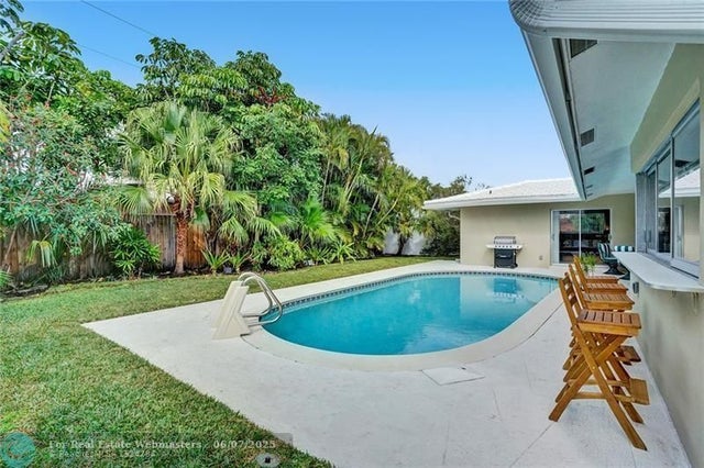 1 of 30 - 4061 Ne 26 Avenue, Fort Lauderdale, FL