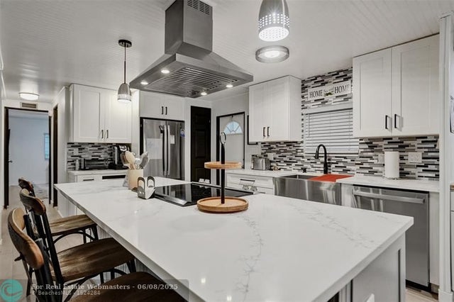 4 of 31 - 1911 Sw 83rd Ave, Davie, FL