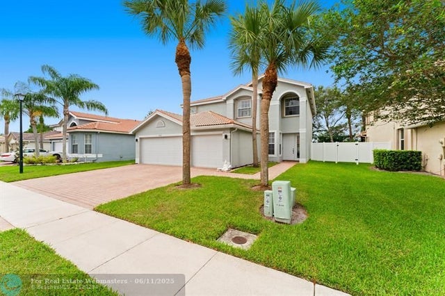 2 of 29 - 5066 Nautica Lake Cir, Green Acres, FL