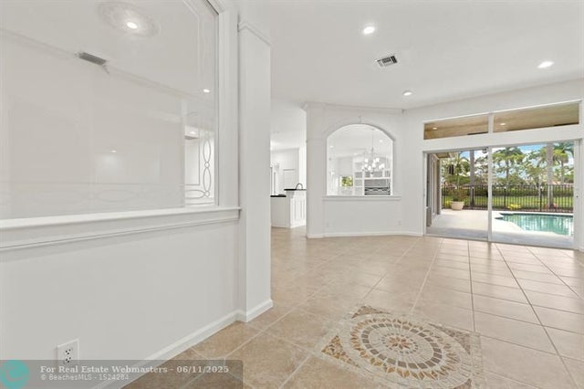 3 of 47 - 3707 Oak Ridge Cir, Weston, FL