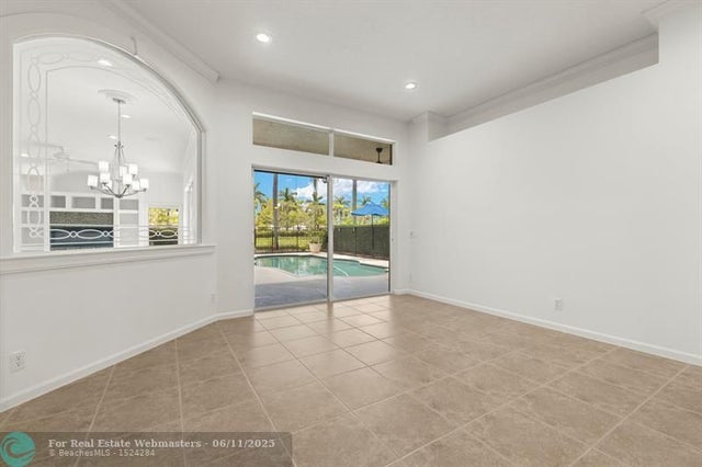 4 of 47 - 3707 Oak Ridge Cir, Weston, FL