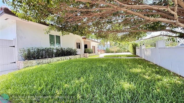 3 of 51 - 6820 Sw 32nd St, Miami, FL