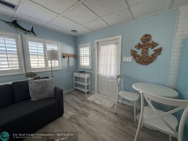 5 of 19 - 20 Hibiscus Dr, Boynton Beach, FL
