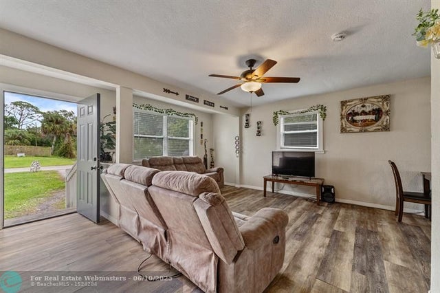 2 of 19 - 2211 N 44th St, Fort Pierce, FL