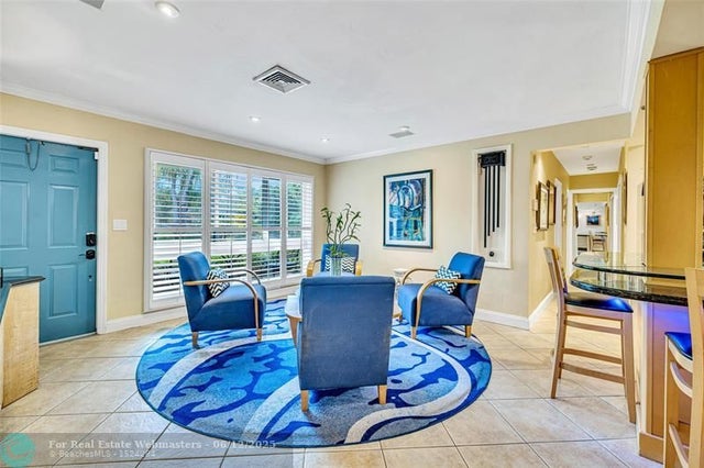 2 of 48 - 3497 Ne 19th Ave, Oakland Park, FL