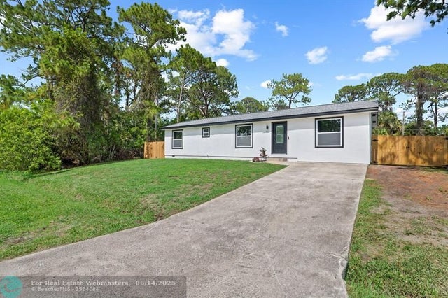 1 of 36 - 443 Santo Domingo Ave Sw, Palm Bay, FL