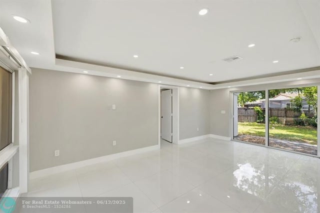 3 of 43 - 3047 Arthur Ter, Hollywood, FL