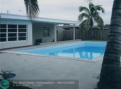 2 of 7 - 236 E 56th St, Hialeah, FL
