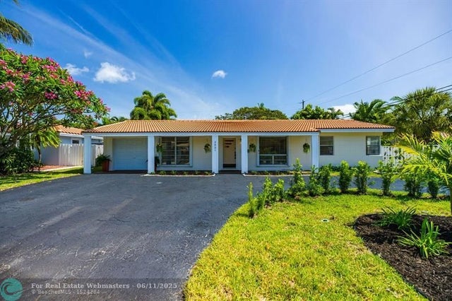 1 of 35 - 2021 Ne 31st Ct, Lighthouse Point, FL