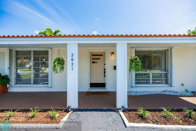 5 of 35 - 2021 Ne 31st Ct, Lighthouse Point, FL