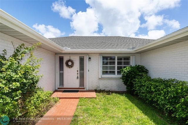 2 of 23 - 10821 Greentrail Dr, Boynton Beach, FL