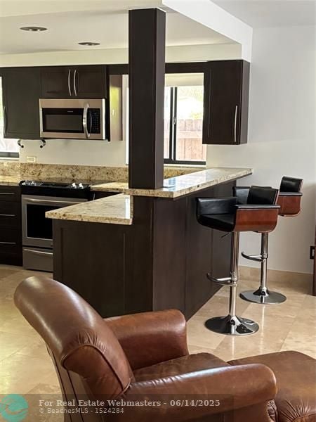 3 of 30 - 1126 Lincoln St, Hollywood, FL