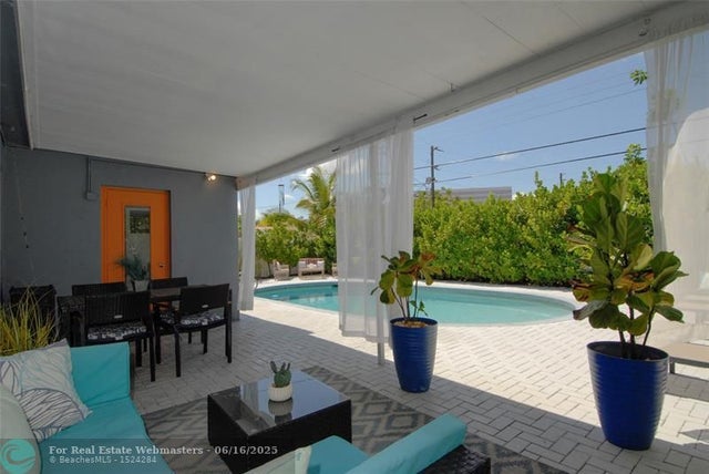 3 of 33 - 21 Ne 57th Ct, Fort Lauderdale, FL