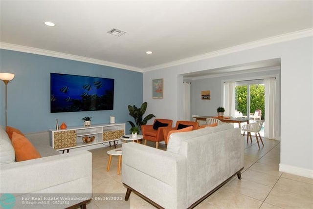 5 of 33 - 21 Ne 57th Ct, Fort Lauderdale, FL